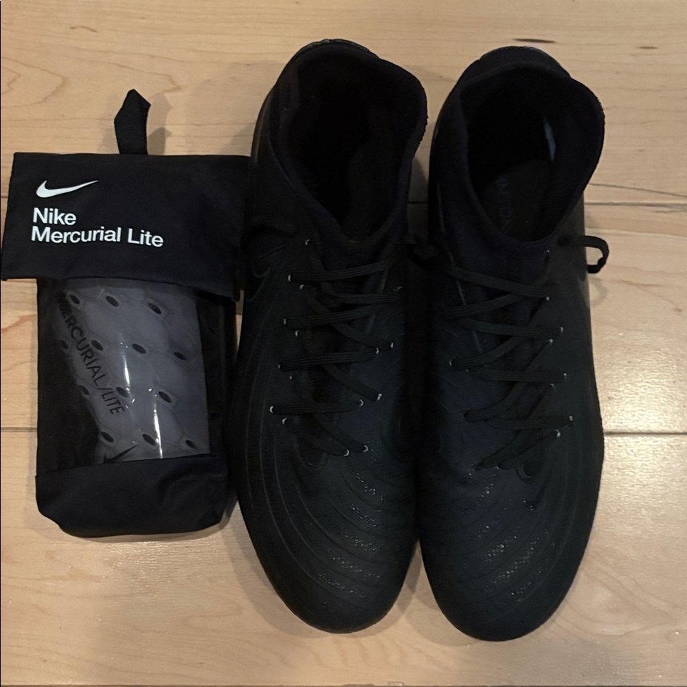 Soccer cleats + shinguards come shop